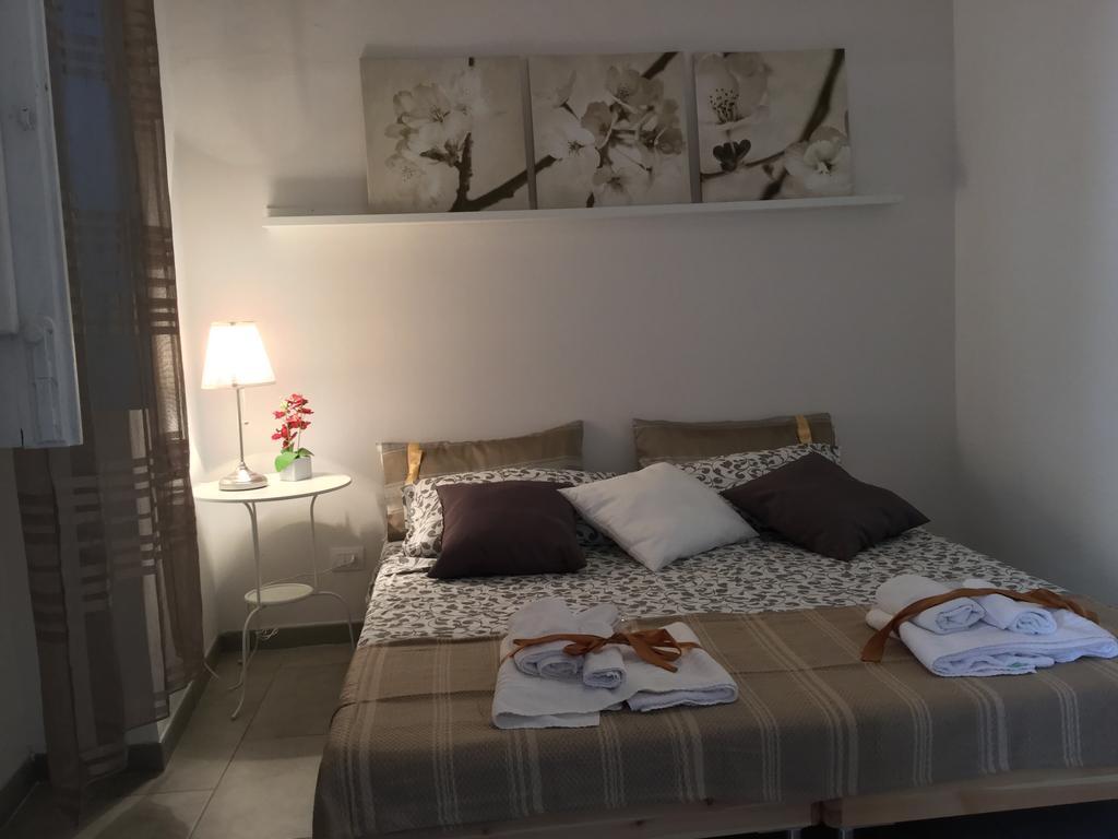 Case Vacanze Le Rose Villa Noto Bagian luar foto